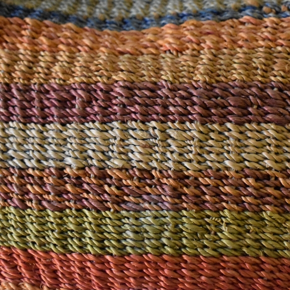 Woven Shoulder Bag - Picture 4 of 5